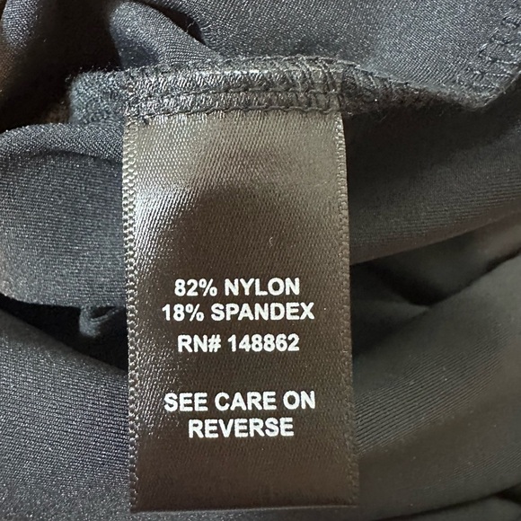 NWT Torrid scoop neck sculpting knit deep black top size 3-3X/22-24 - Picture 9 of 10